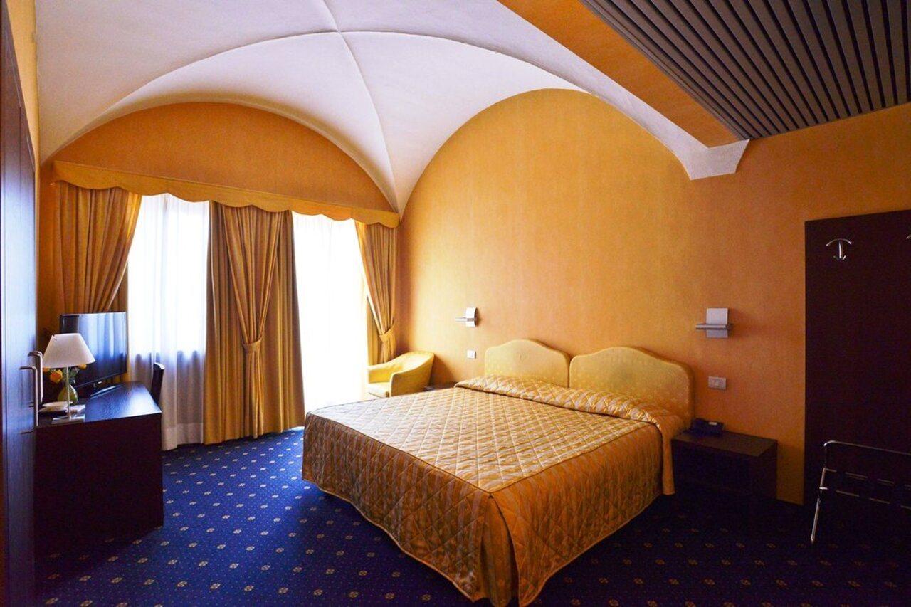 Albergo Della Torre Dal 1891 Трескоре-Бальнеарио Экстерьер фото